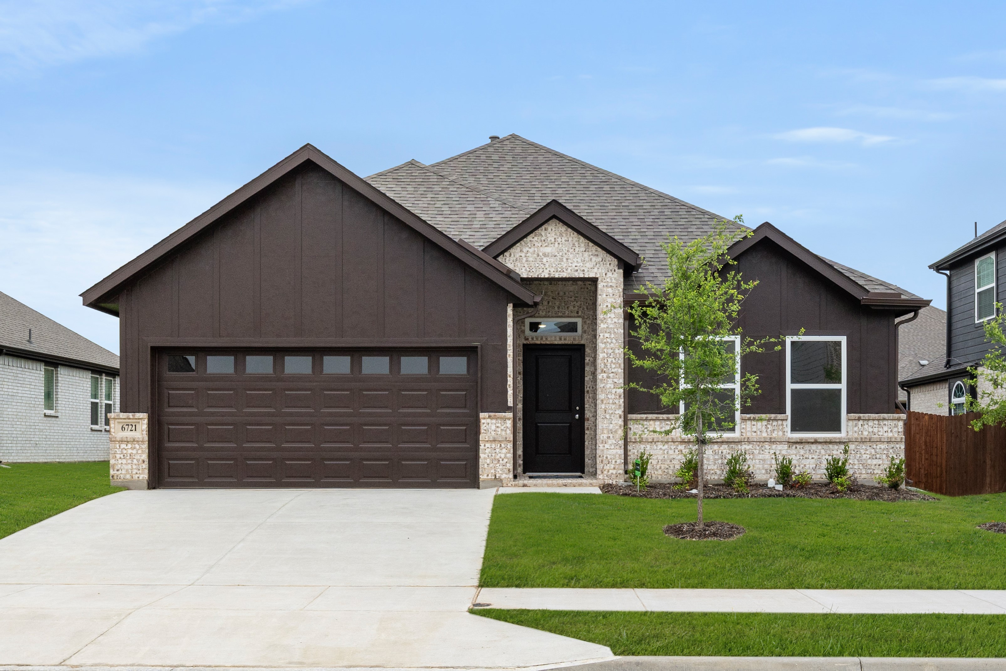 Single-story exterior